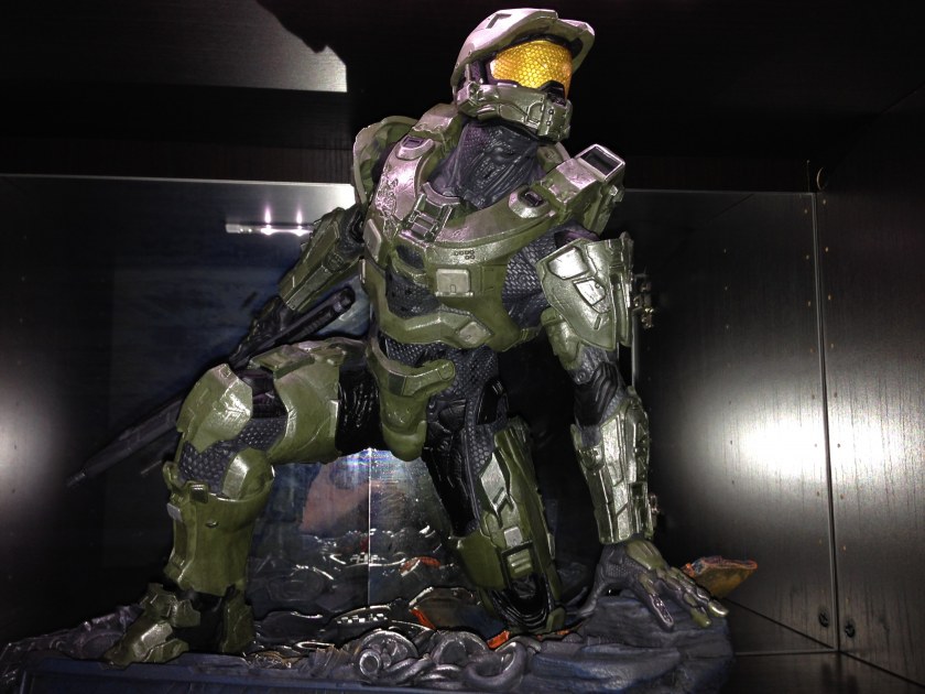 Мастер чиф. Мастер Чиф 1317. Монстры из Хало. Halo 3 Master Chief MCFARLANE.