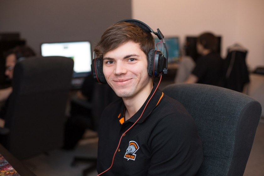 Dota 2 игроки