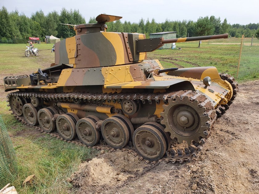 Советский танк а44