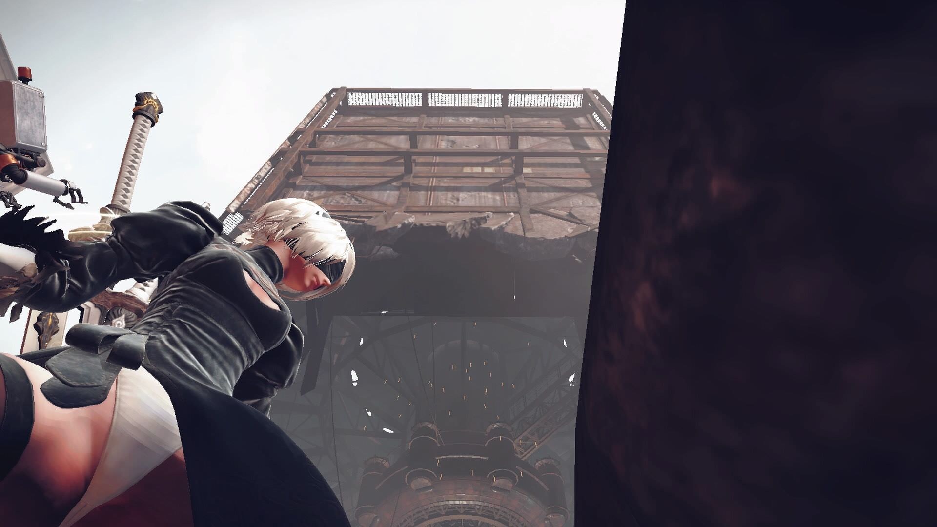 Соло эротика где 2B из NieR:Automata села жопой на член резиновый