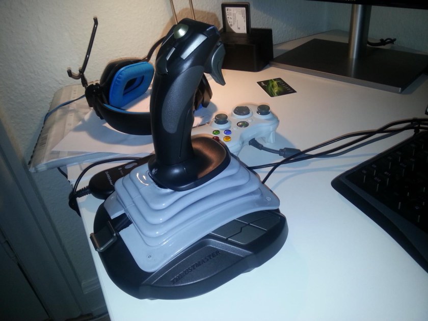 Side stick. Джойстик Thrustmaster TCA Sidestick Airbus Edition. Джойстик а320 Thrustmaster. Джойстик Airbus a320. Airbus Sidestick.